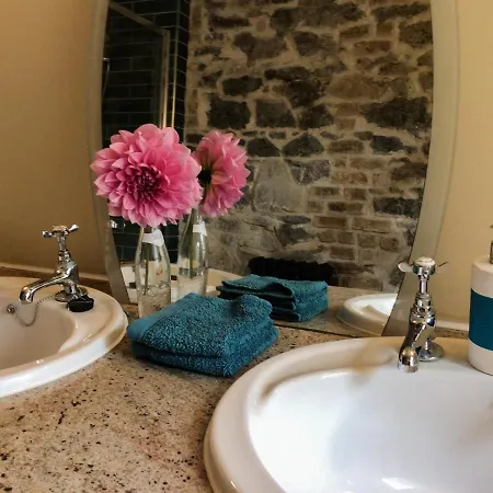 Preston House Apartment