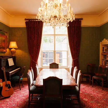 Preston House