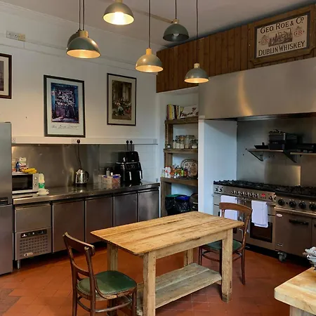 Preston House * أبيليكس