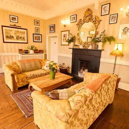 Daire Preston House